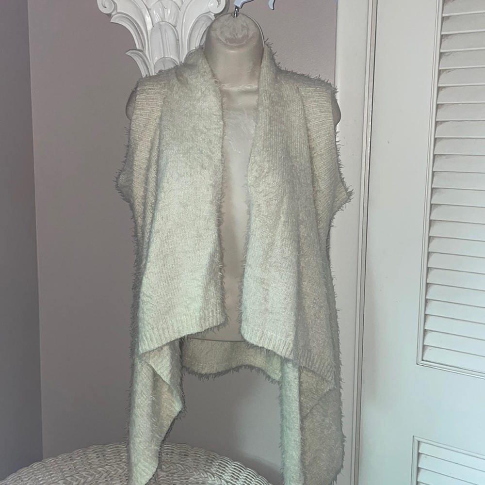 Sweater Size‎ Large